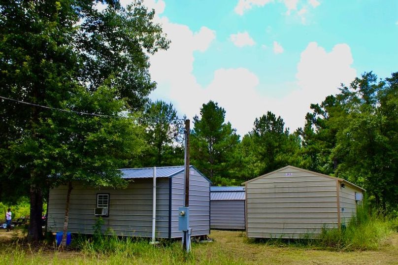 4995EC2D-E39E-4BF7-83D6-11119F43ACC0_1_201_a