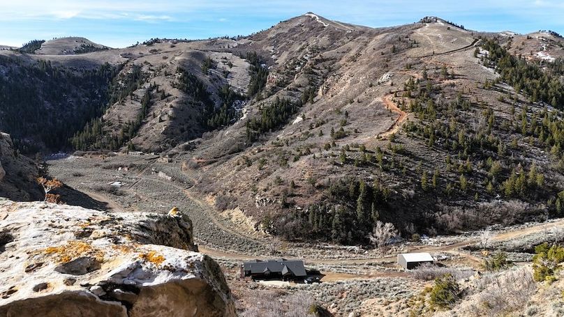 Ghost Town Get-A-Way01