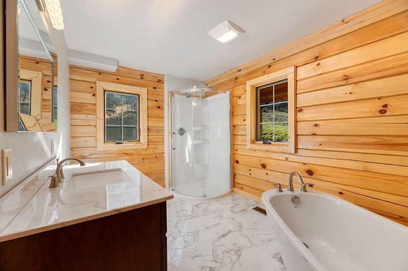 09 - Primary Bathroom