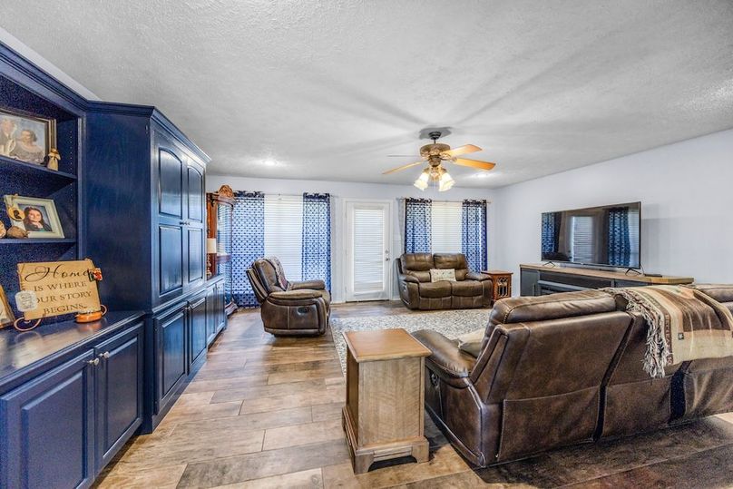 8 Pics for Fiver - Rusk co 67ac-14