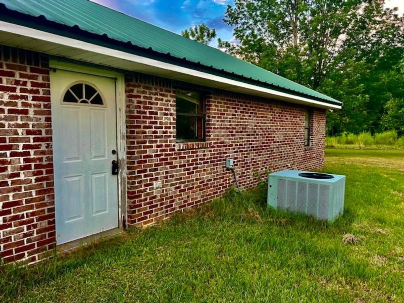 6FCBA7B2-5E79-45A6-992F-011D142911AE_1_105_c