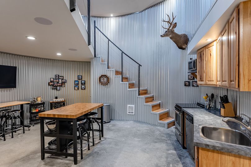 #7 kitchen w_stairs to loft