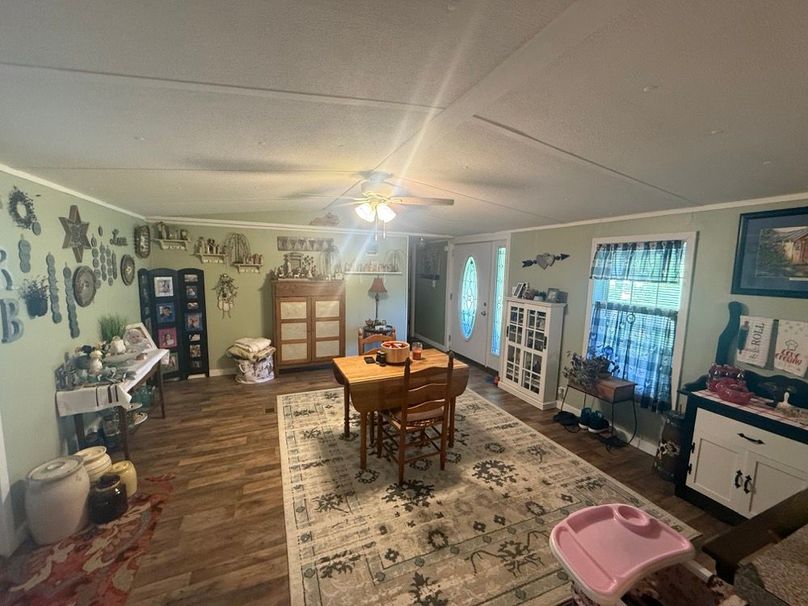 022 entrance into the home from the front porch