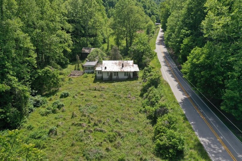 001 low elevation drone shot in along KY 30