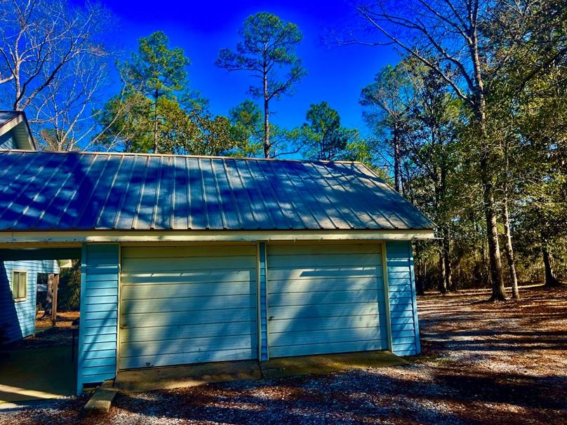 1352C72A-454B-4068-A52E-0FDD069CA790_1_201_a