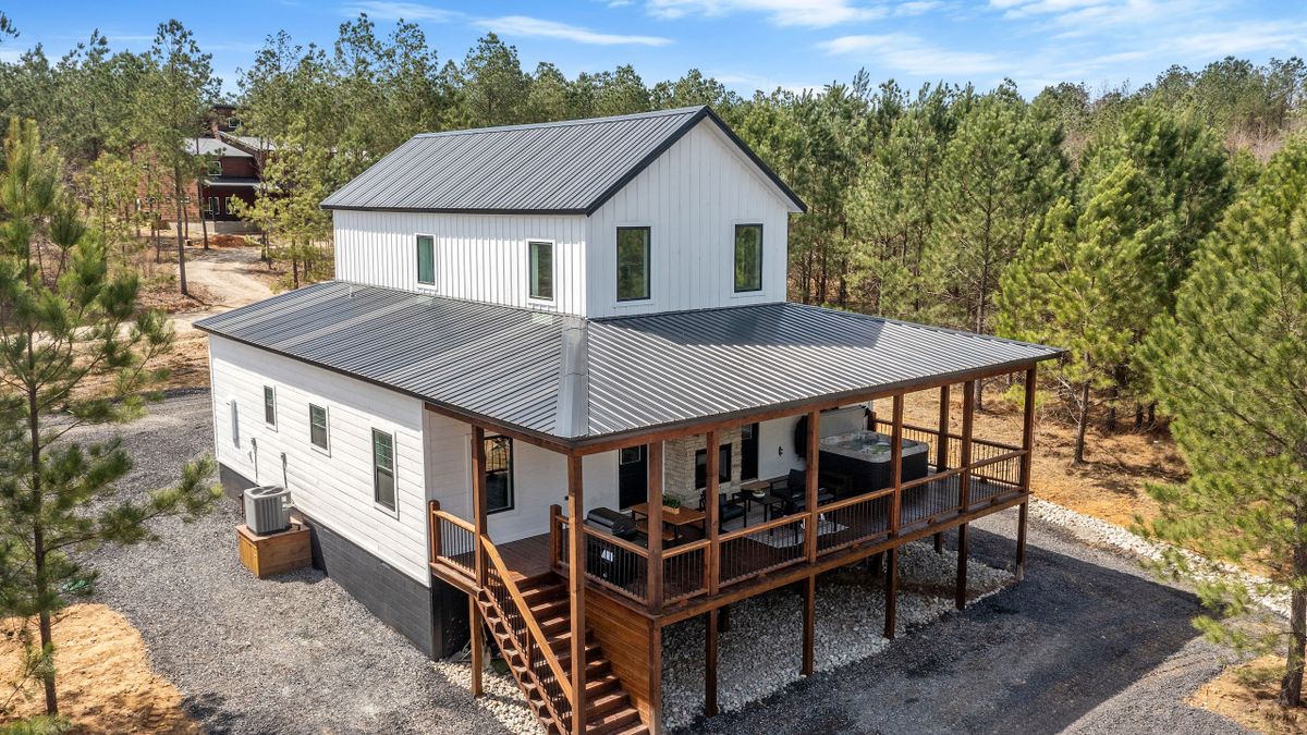 New Construction Luxury Cabin Near Hochatown OK Whitetail Properties