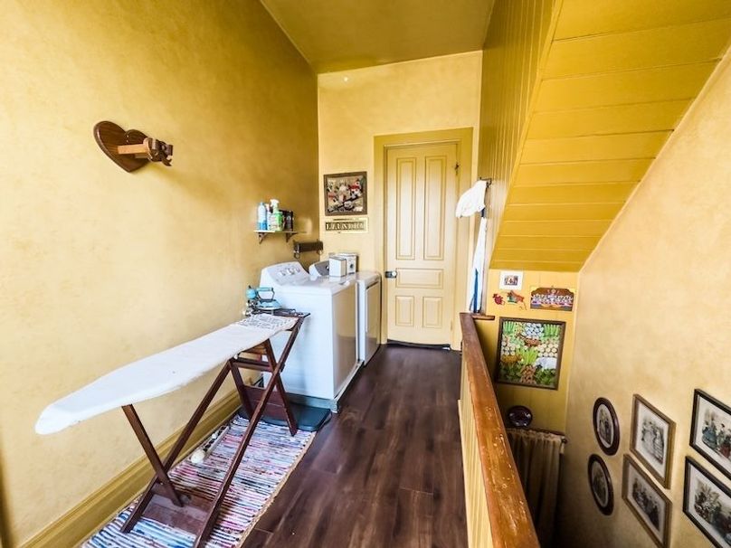 StenceRealty_25_515-N-8th-Street-Marshall-IL_52