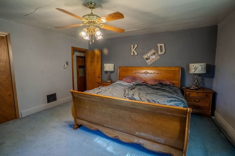 Listing 1-24