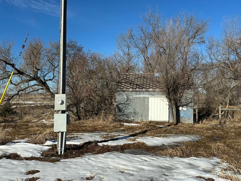 10EB066B-BCB1-44E7-AA86-12A830007953_1_105_c