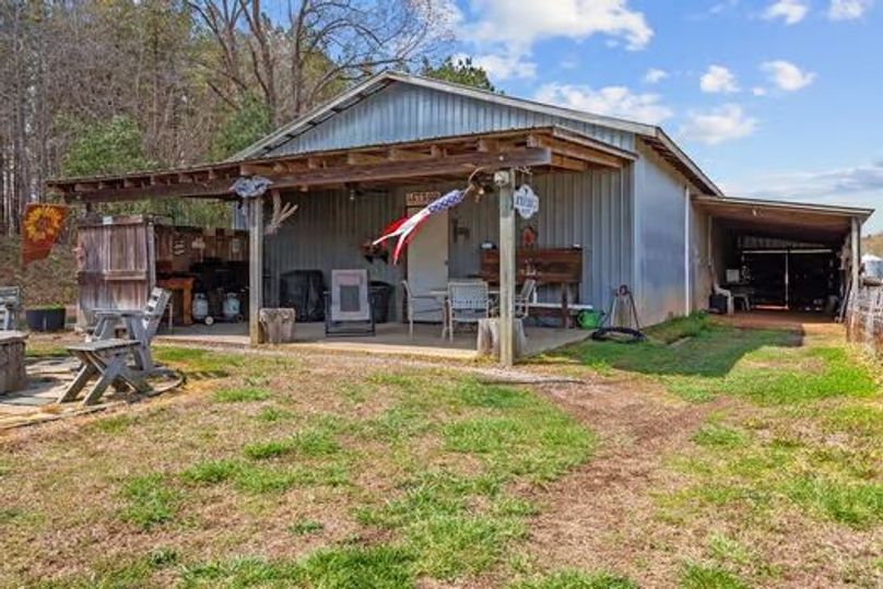 8large-018e903b-4f43-7043-89c1-5d9dcbb22982