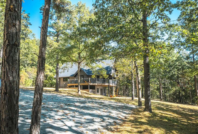 DJI_20251009050002_0605_D