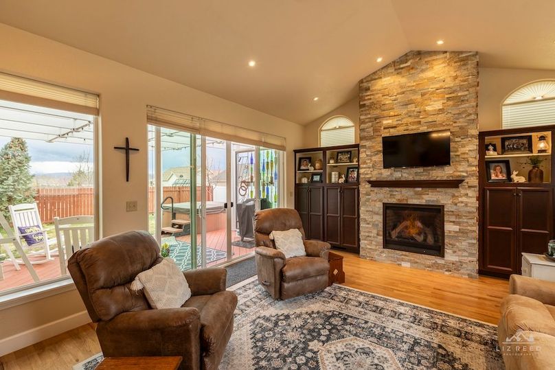 3271 Wheat Grass Dr-7