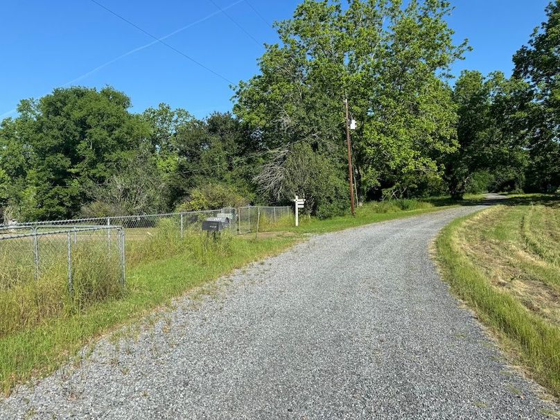 6E7274CF-A3B0-457C-8C85-8761EA3397DC