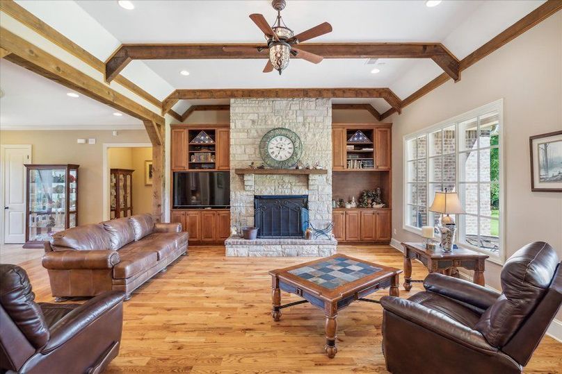 12-12-1528249m-5300 Raleigh Lagrange Dr