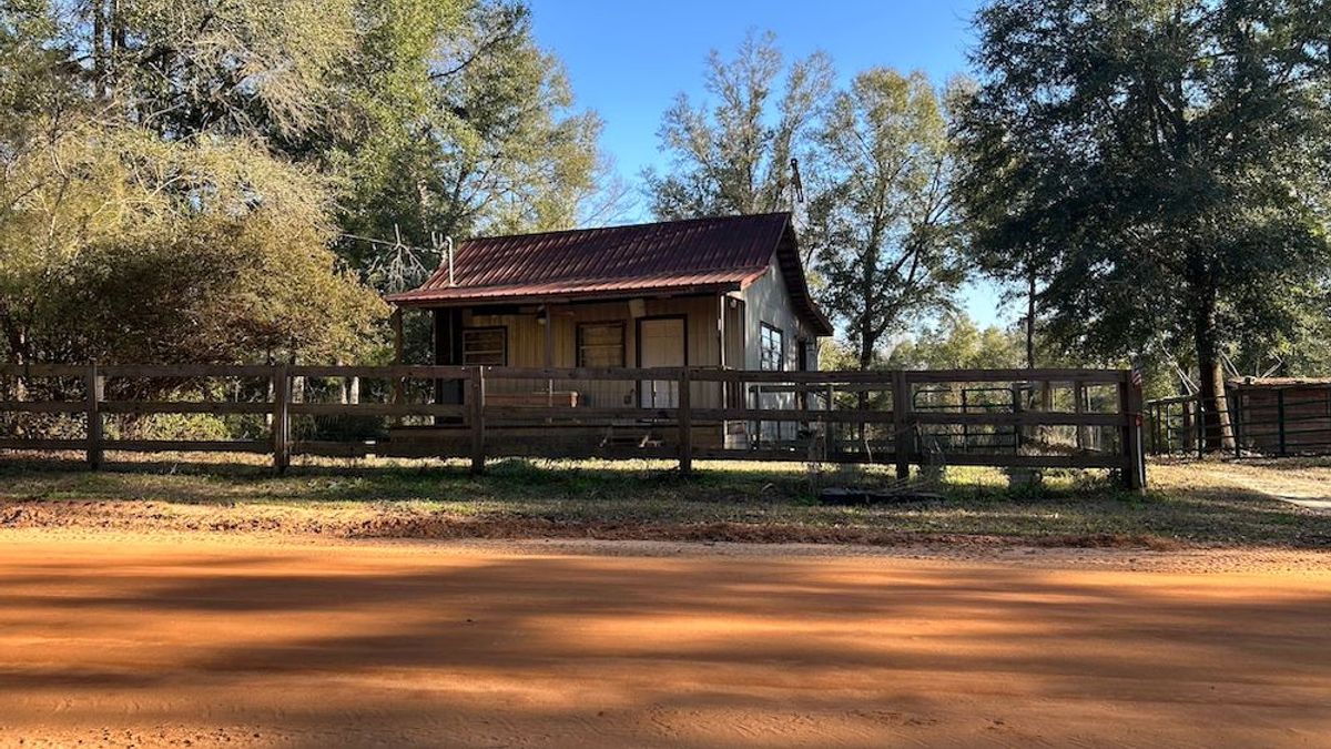 Ranchette With Cabin, Creek, Pastures And Good Hunting | Whitetail ...