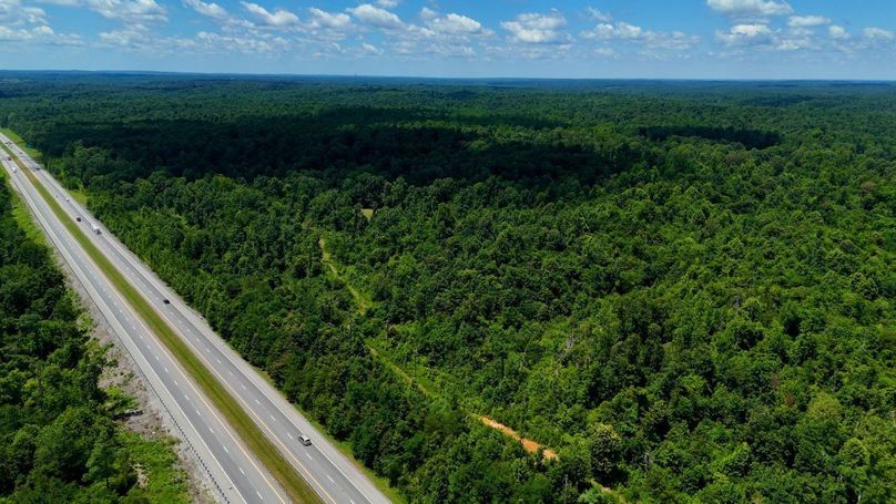 Sequence 10.00_14_04_11.Still039