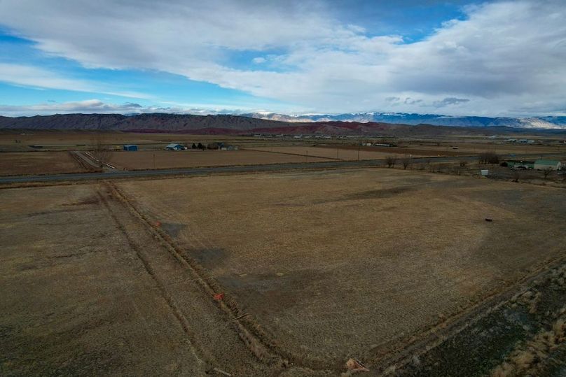 E663EFA6-A7A6-41C2-8E70-A648FB5785B2_1_201_a