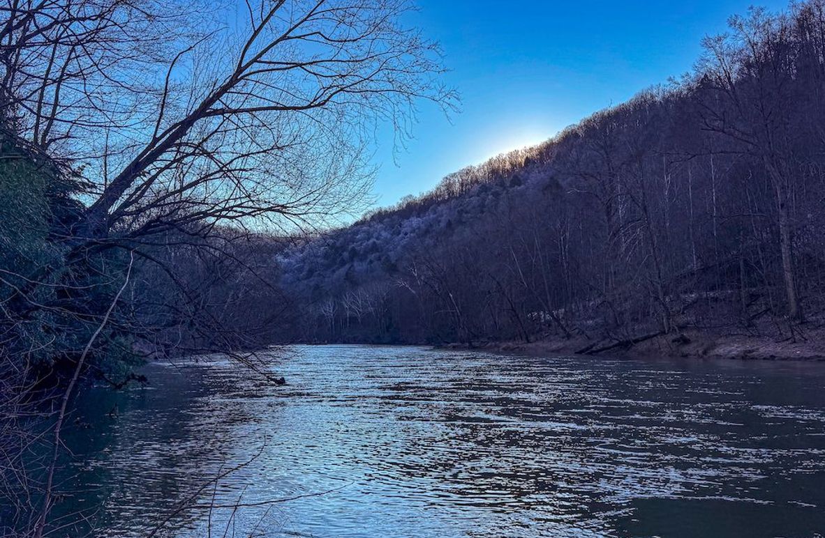 Calhoun, WV 136 AC Szegi-230