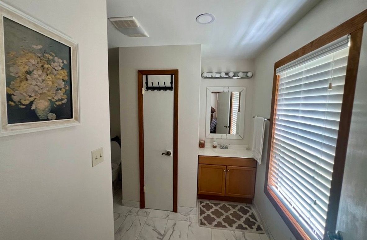 2F45FAB5-4FA9-40CE-9A78-4CC14A7658A2_1_201_a