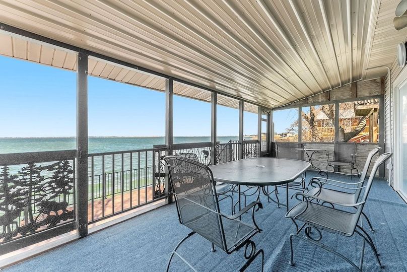 22-web-or-mls-120 SE Lake Dr-101