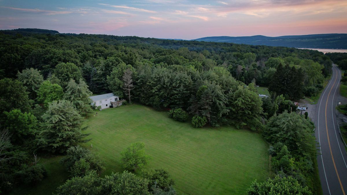 Home And Acreage On The East Side Of Keuka Lake Whitetail Properties
