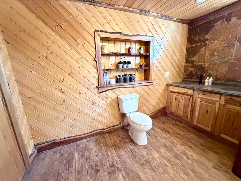 3.Copy of Tract 1 Lodge Full Bathroom Large