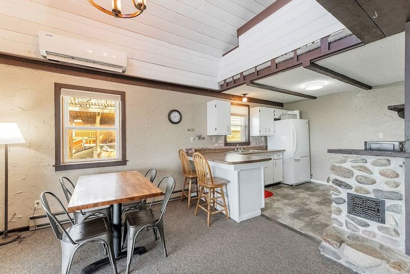 6-web-or-mls-120 SE Lake Dr-76