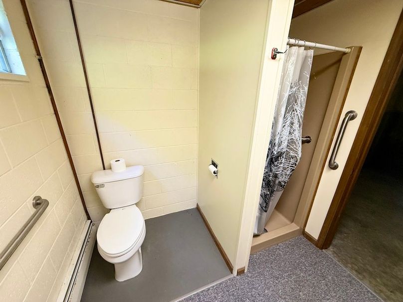 162 Basement Full Bath