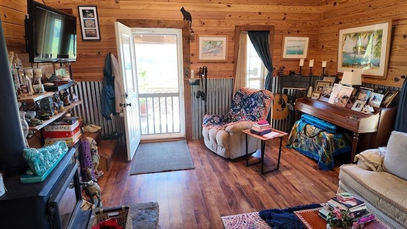 hs 40 cabin20251021_0153