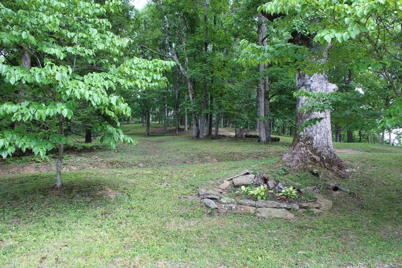 033 the last point leading up the eastern most secondary point toward the home and alongside the primary pond