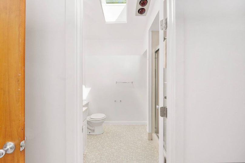 49-53-web-or-mls-279 Poplar Rd interior-36