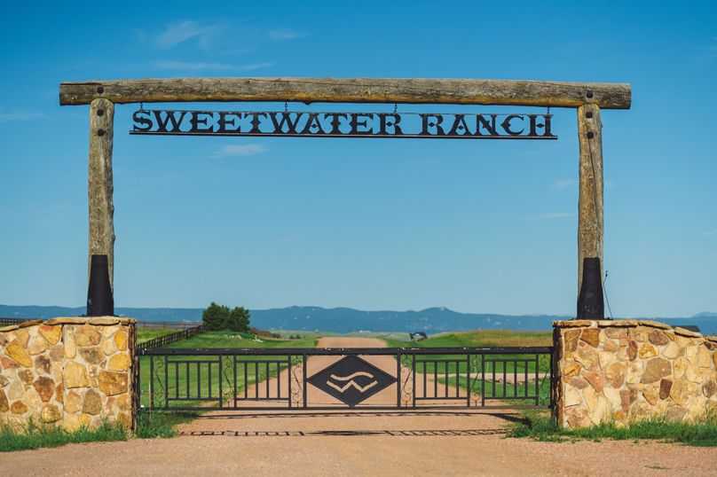 Douglas CO 35 Prettyman - 012 North Entrance