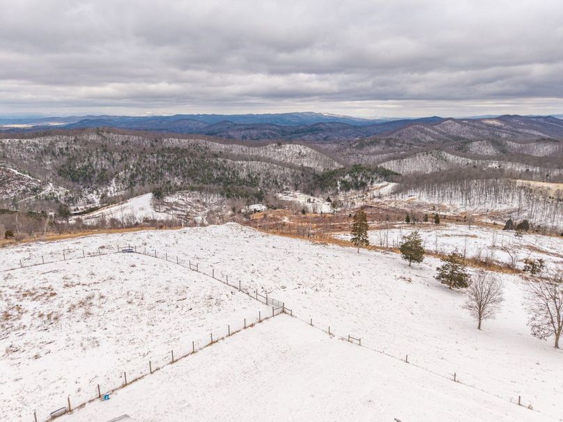 DJI_20251211122529_0070_D