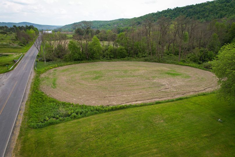 Tompkins_10.85-Gregrow_Photos_12