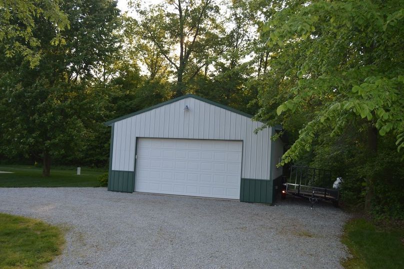 Storage barn