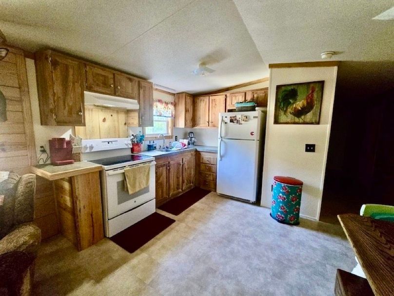 EC6219A3-D956-43BC-BA6A-2A1D6352F72D_1_105_c-2