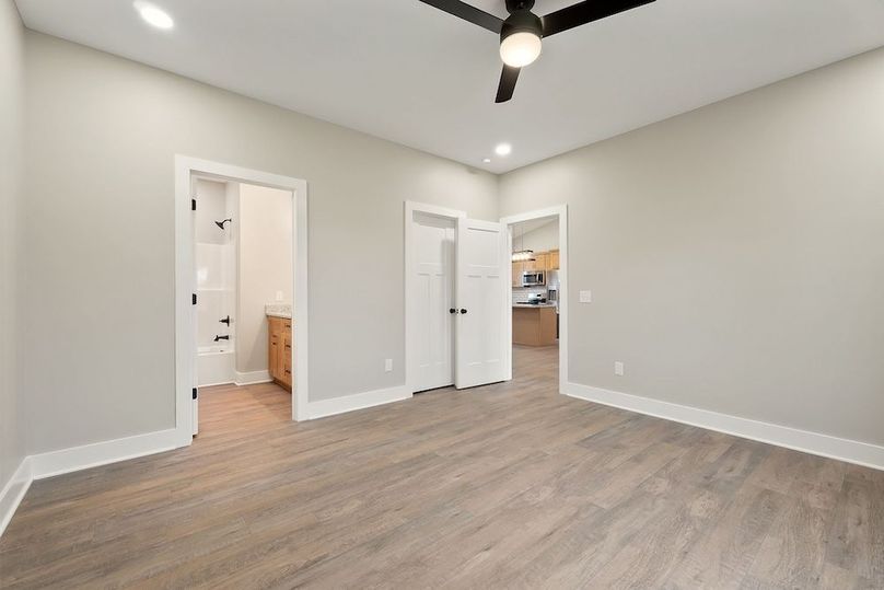 Pix 13 master bedroom 2