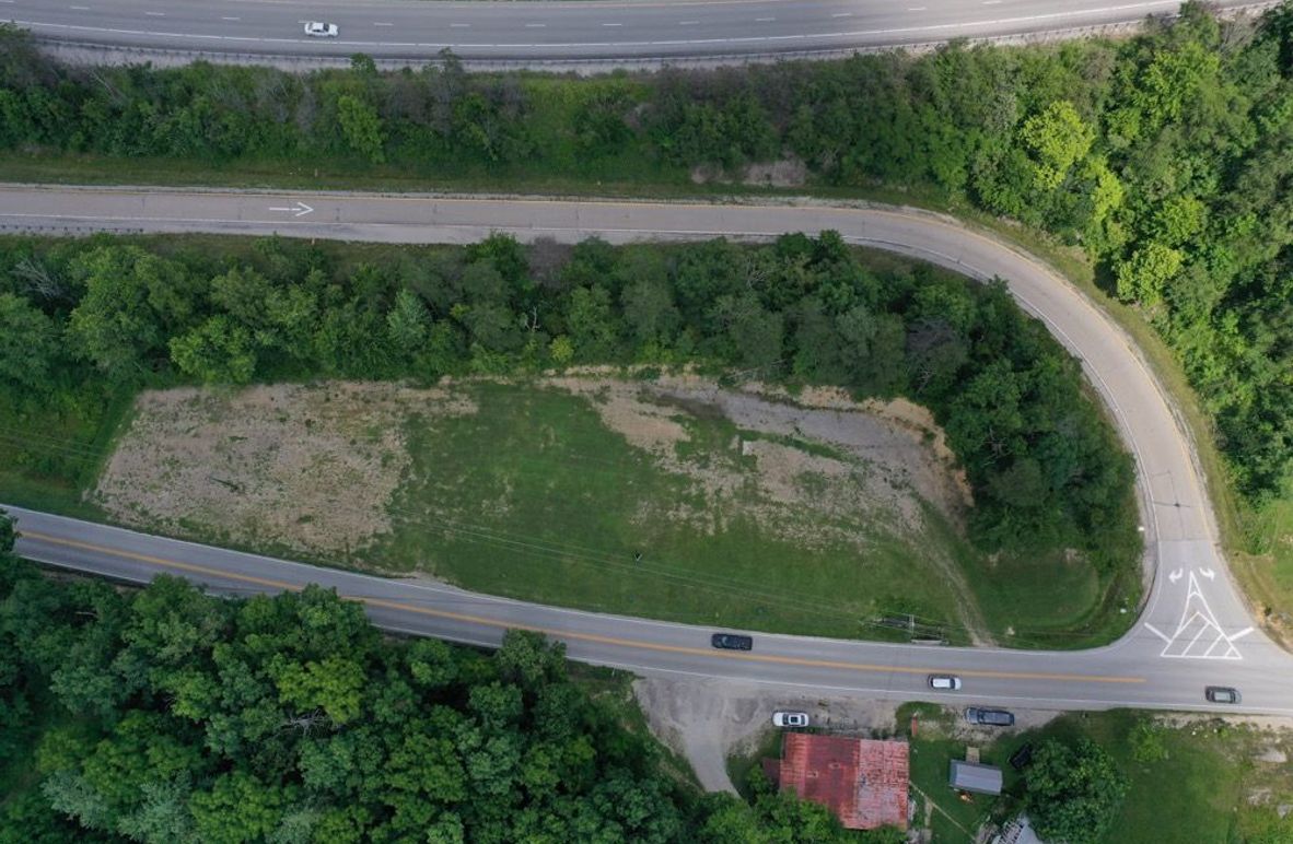 005 aerial view from directly overhead from the west side (at the bottom of photo)
