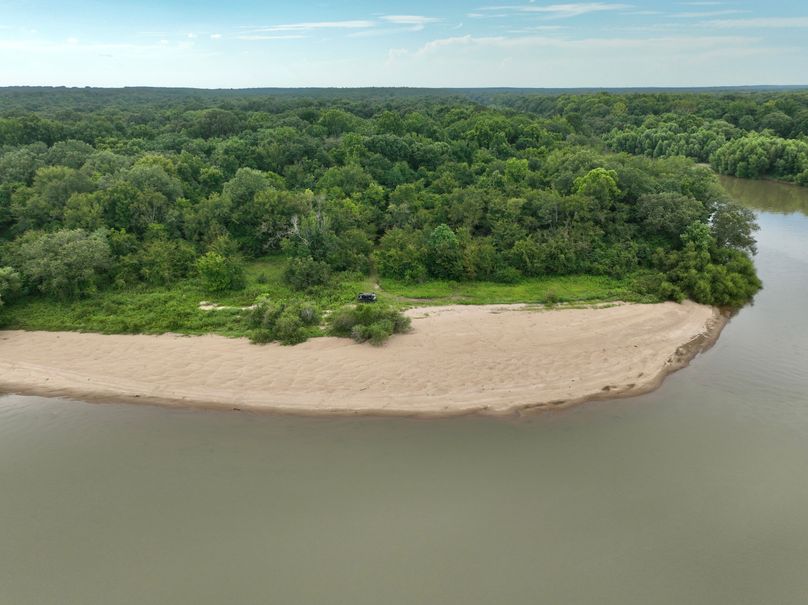 dji_fly_20230727_175038_411_1690507673510_photo 3