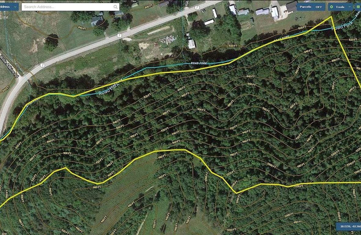 017 Morgan 29 Mapright aerial zoomed in with contour lines and water features