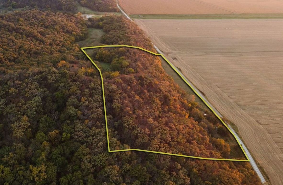 MONONA CO IA 14.95_2 OUTLINE