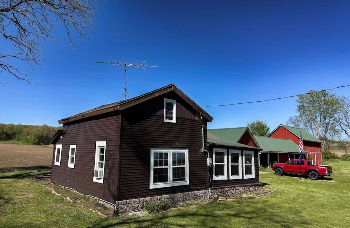 15936 W Beloit Newark Rd-2