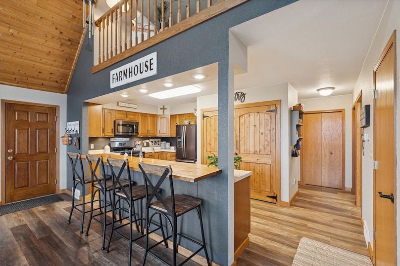 18-4800-Cub-Hollow-Rd-WindowStill