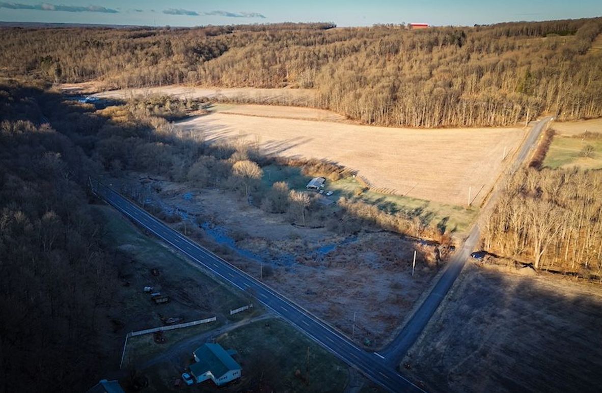 Cayuga 32 Stoyell Photos 1