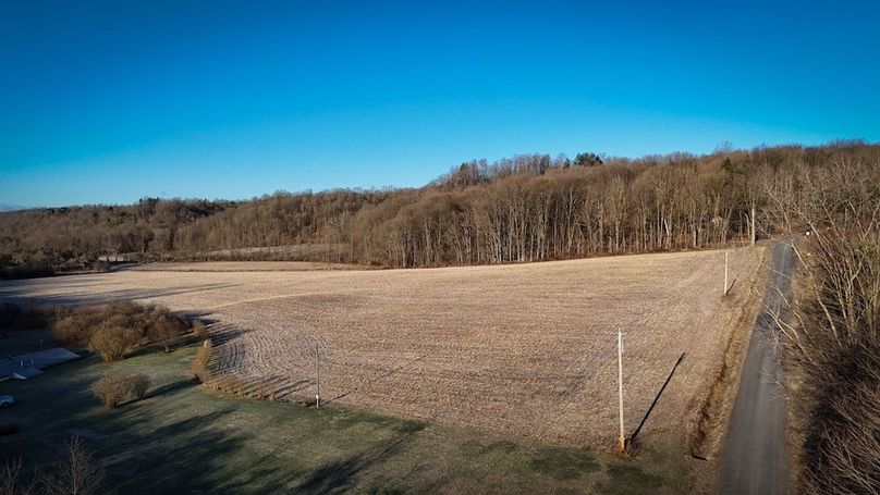 Cayuga 32 Stoyell Photos 34