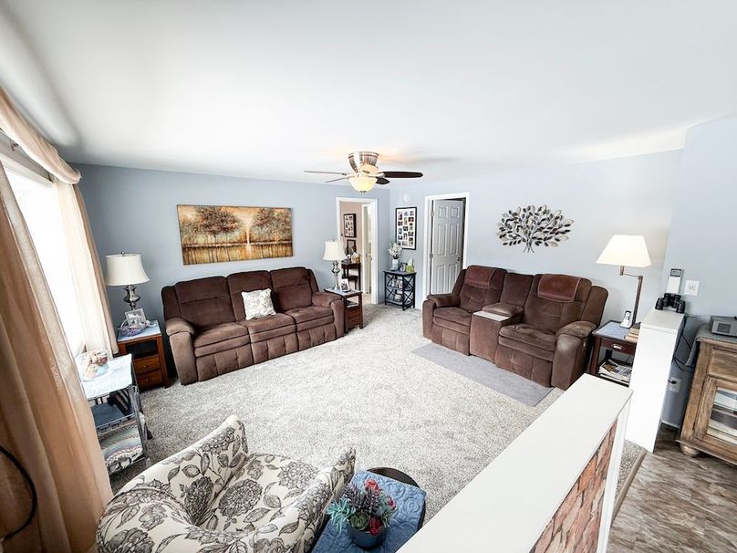 Cayuga 32 Stoyell Photos 28