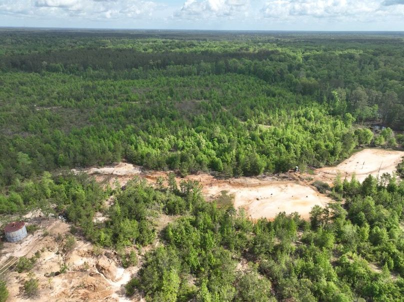 dji_fly_20260415_105406_401_1776345044133_photo