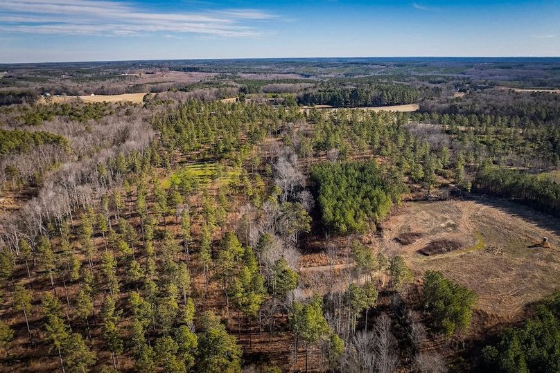 77-50-web-or-mls-1051-S-Hill-Rd-50