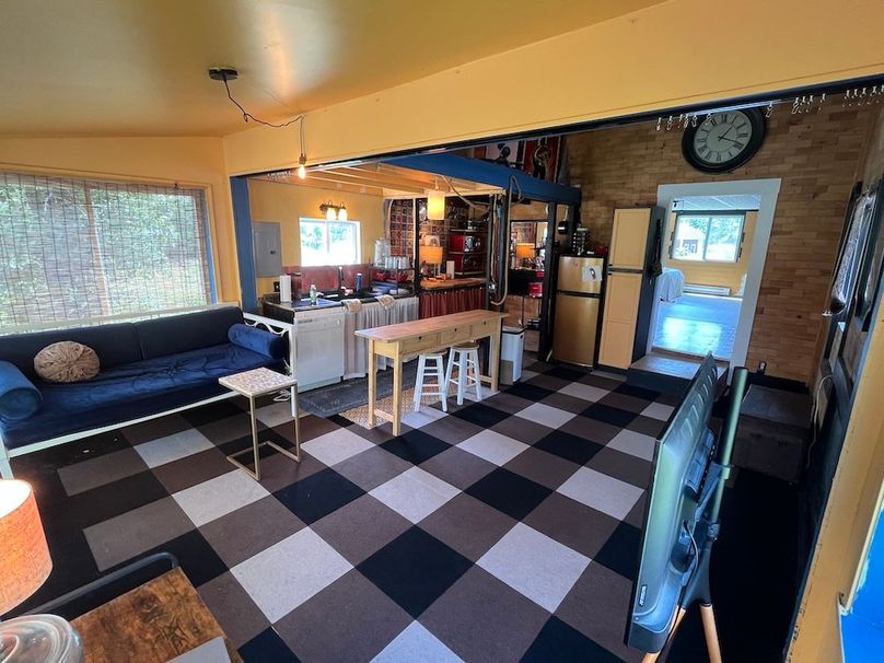 Yates_9_Dunlop Photo 26