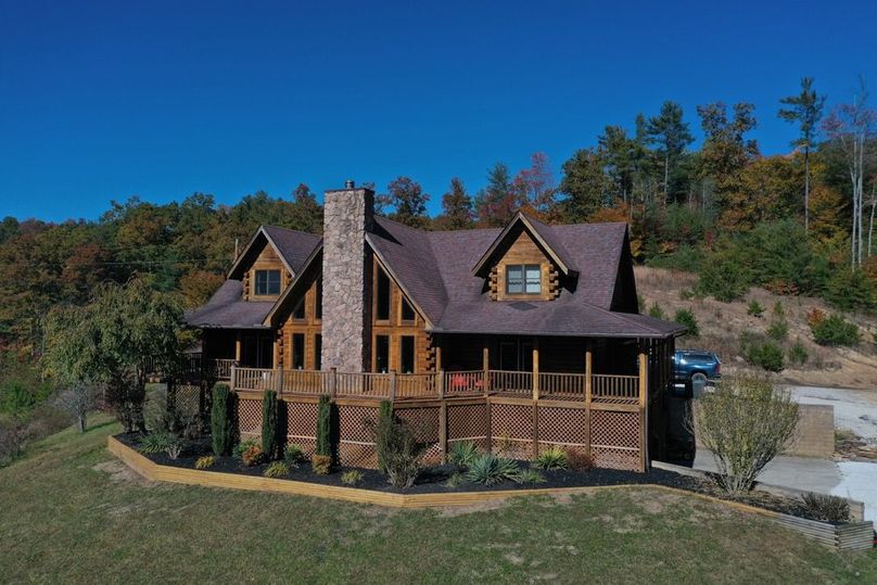 001 the southwest facing beautiful log home